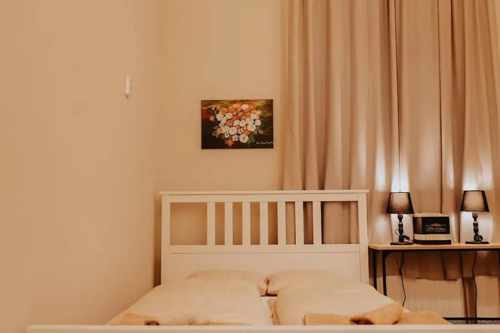 Spacious Apartment For Group In Centre Budapest Hungary